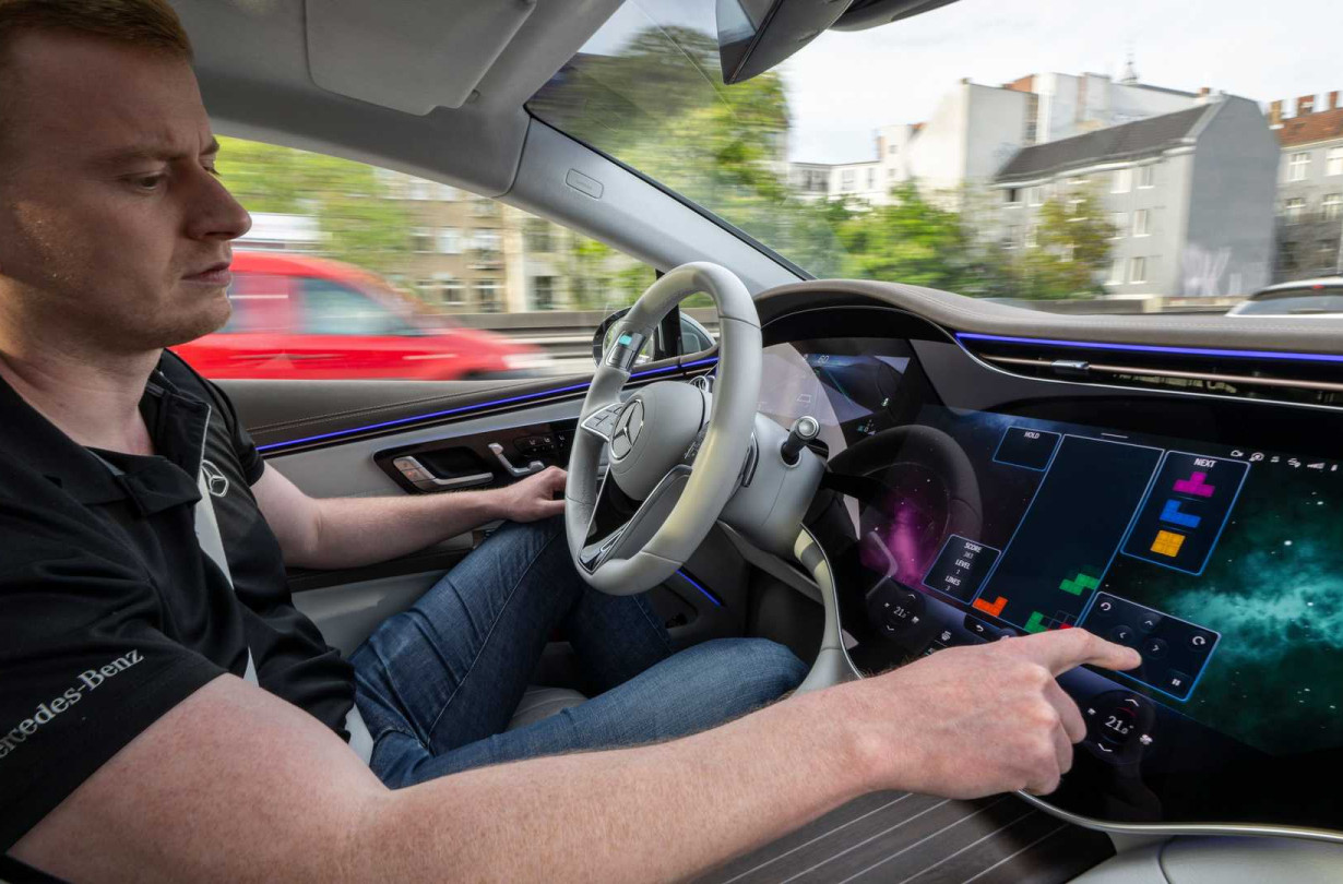 Mercedes-Benz Drive Pilot Mercedes-Benz Drive Pilot