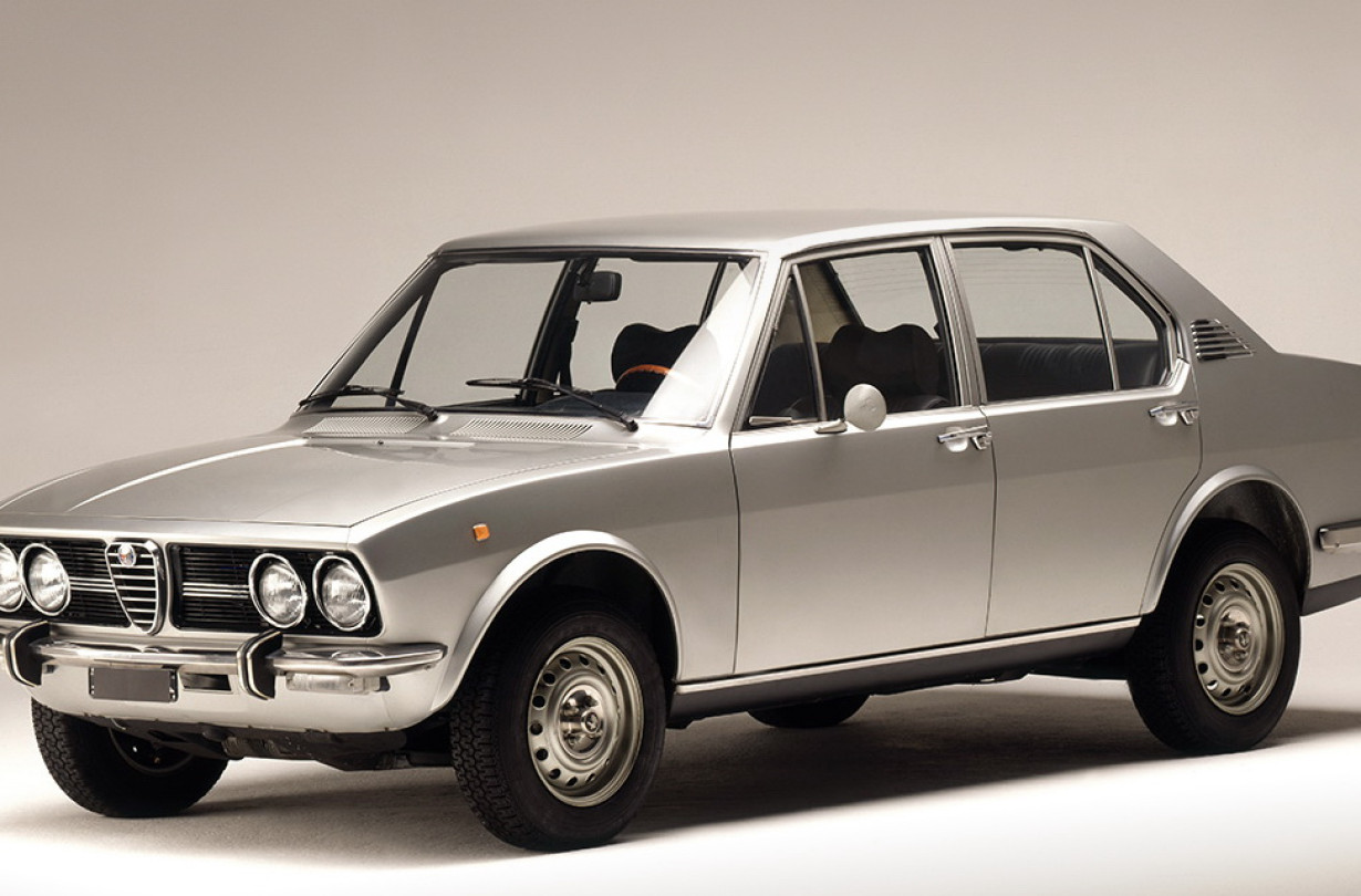 Alfa Romeo Alfetta 1.8 1972-1975 Alfa Romeo Alfetta 1.8 1972-1975