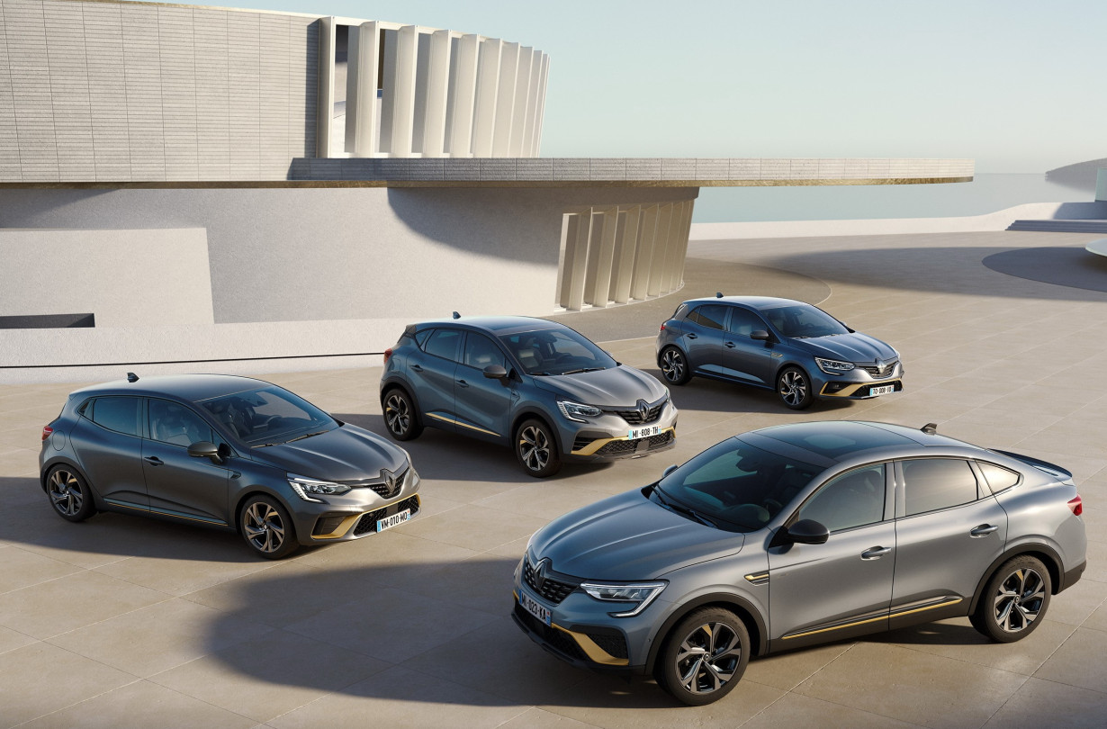 Renault E-Tech engineered Renault E-Tech engineered