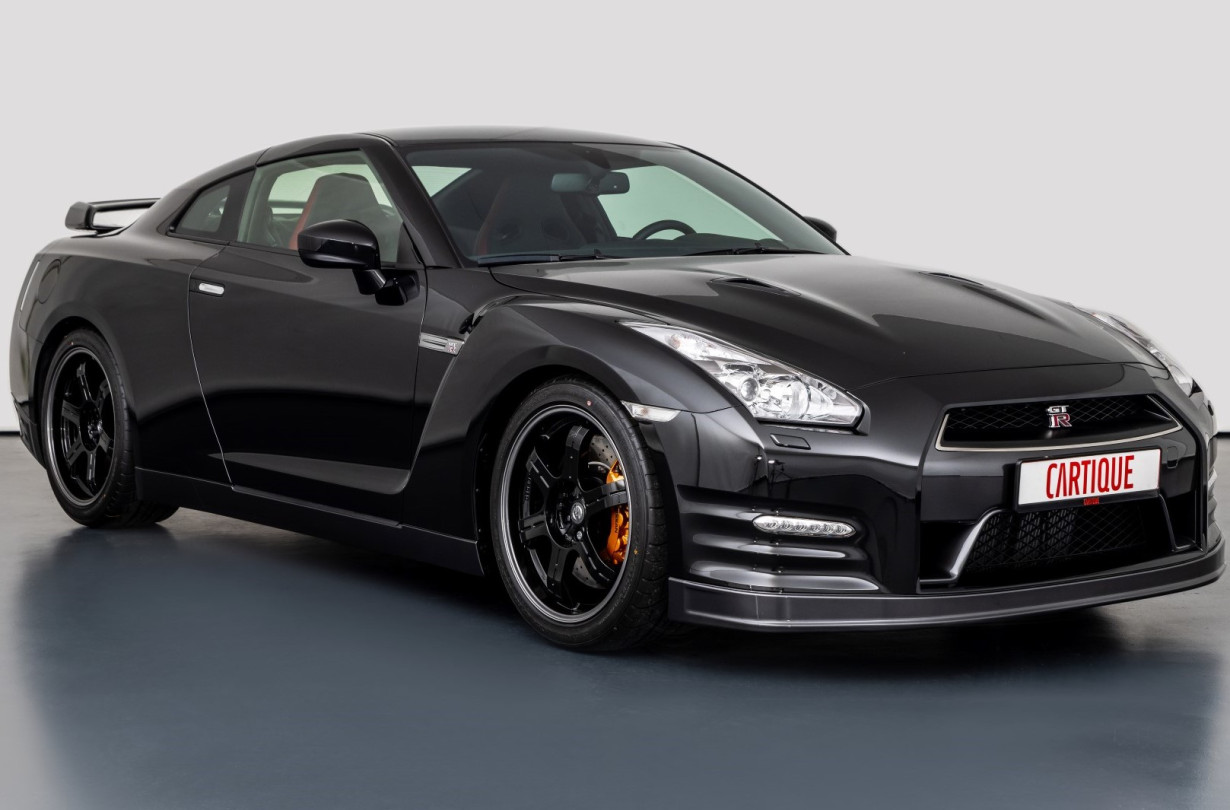Nissan GT-R