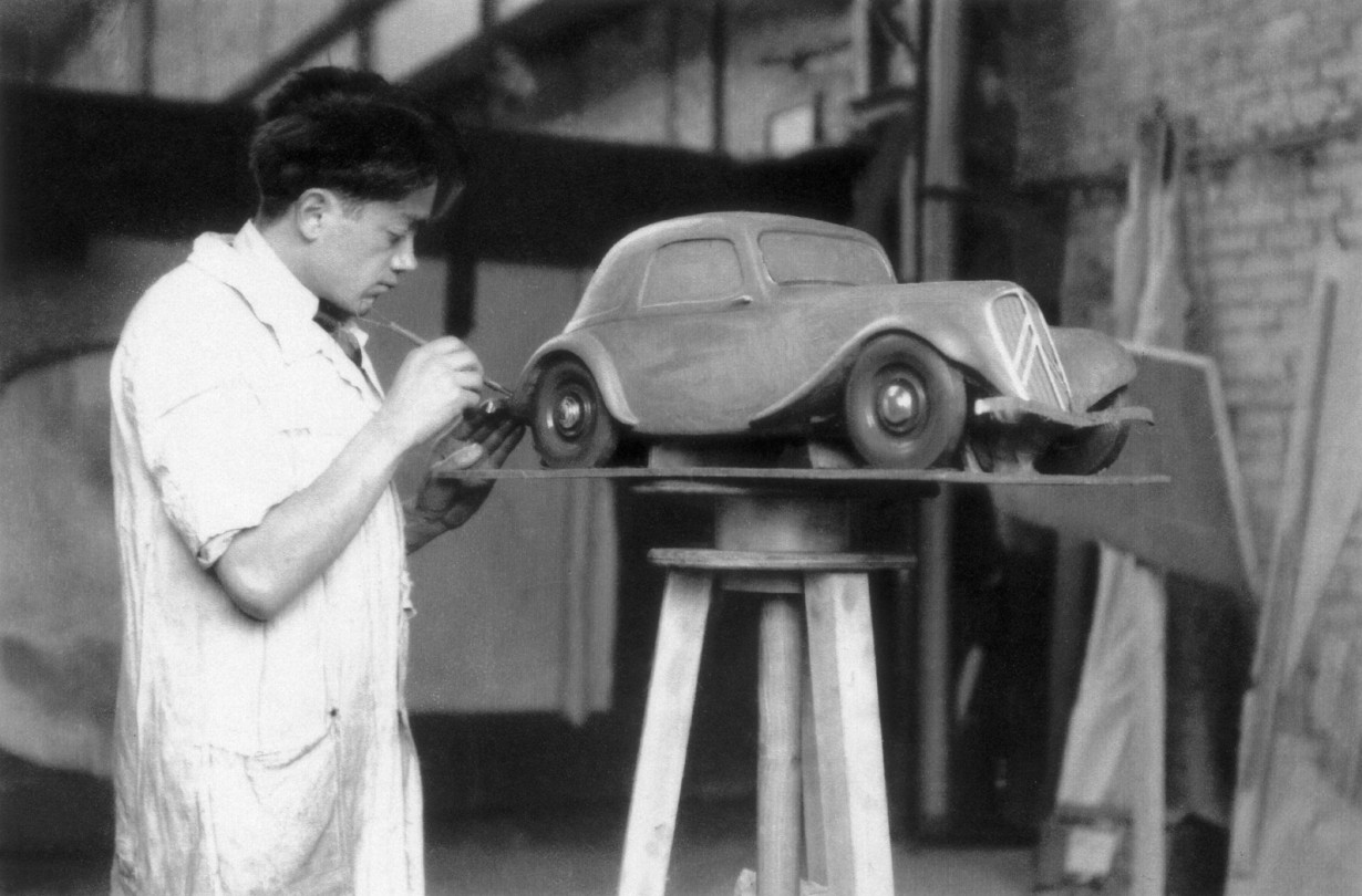 DRIVE Legend: Flaminιο Bertoni 1903-1964, πλάστης θεών