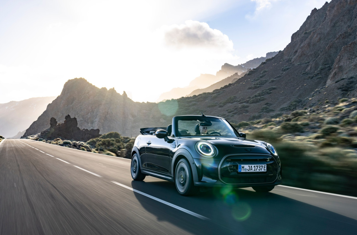 MINI Cooper SE Convertible MINI Cooper SE Convertible