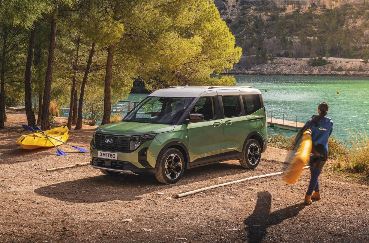Ford E-Tourneo Courier