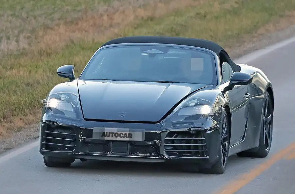 Οι νέες Porsche 718 Boxster και 718 Cayman θα είναι αποκλειστικά ηλεκτρικές και θα βασίζονται σε μια νέα πλατφόρμα με διάταξη που θα «μιμείται» τα κεντρομήχανα χαρακτηριστικά των σημερινών μοντέλων. 718 Boxster
