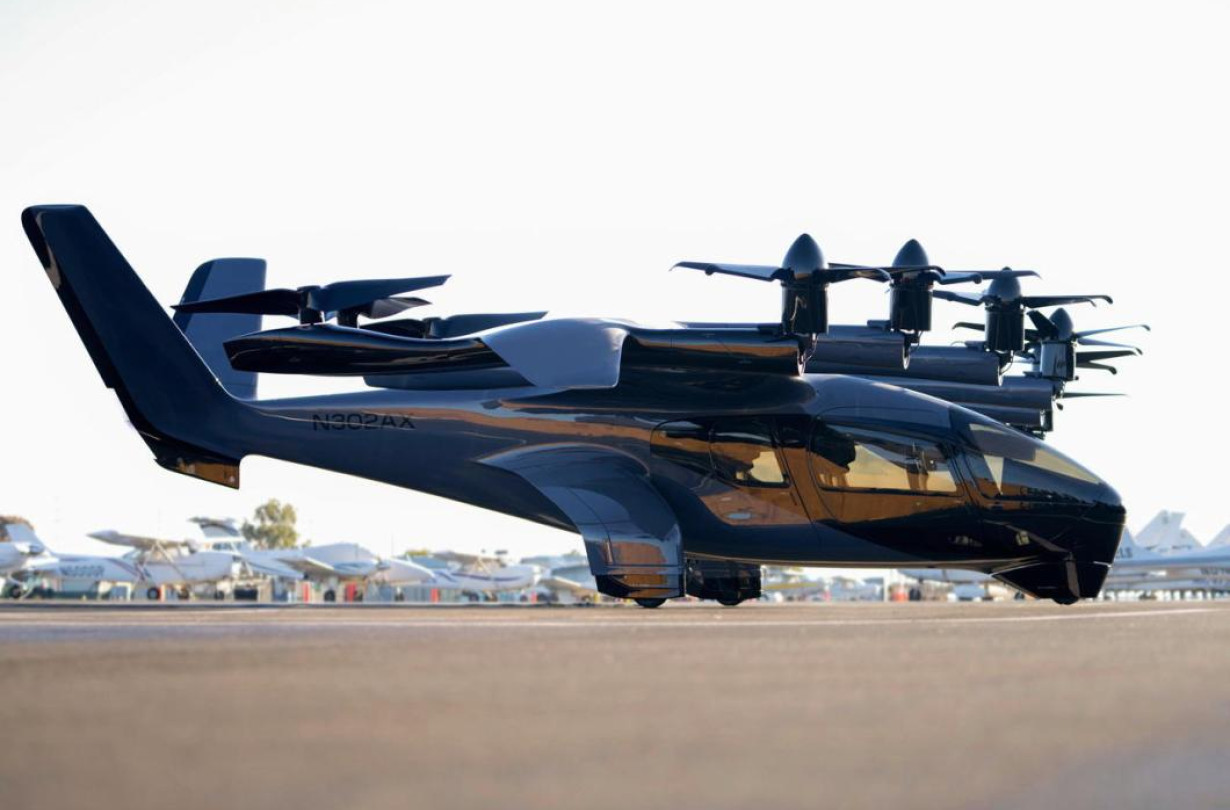 Το ιπτάμενο ταξί Midnight eVTOL που σχεδιάστηκε σε συνεργασία με την αμερικανική Archer αναμένεται να φέρει την επανάσταση στην αστική μετακίνηση το 2025. Ιπτάμενο ταξί από τον Όμιλο Stellantis