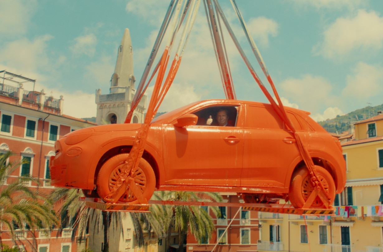 Όσοι είναι αλλεργικοί στα έντονα χρώματα ας μην σκορτσάρουν… Το άσπρο και το μαύρο παραμένουν στον κατάλογο της FIAT. FIAT