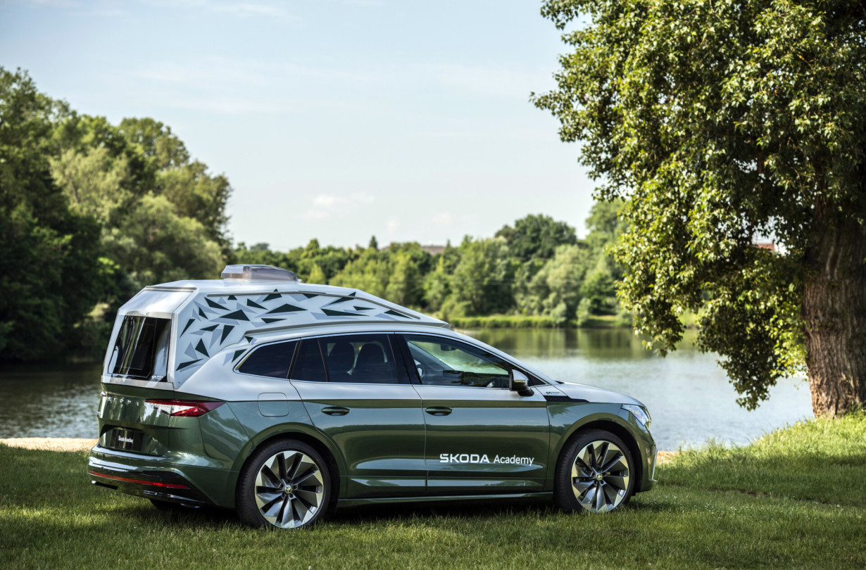 Το Škoda Roadiaq αποτελεί μόνο μια σπουδή της Škoda Academy, οπότε προσώρας δεν υπάρχουν συγκεκριμένα σχέδια παραγωγής. Škoda Roadiaq, ένα Enyaq για κάμπινγκ