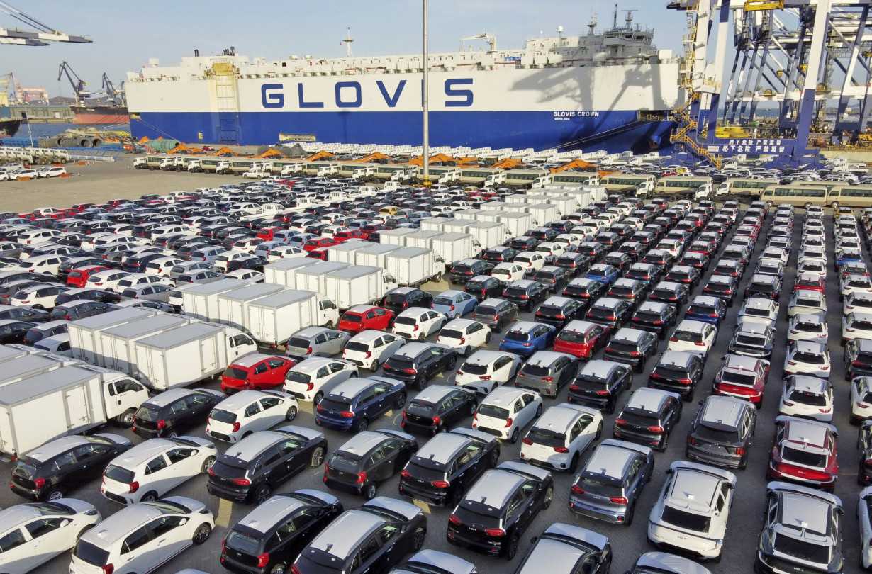 Τα αυτοκίνητα από την Κίνα, τα οποία αποφεύγονταν μέχρι πρότινος σε διεθνή κλίμακα, έγιναν πλέον δημοφιλή Κίνα, ρεκόρ εξαγωγών για τα εξηλεκτρισμένα