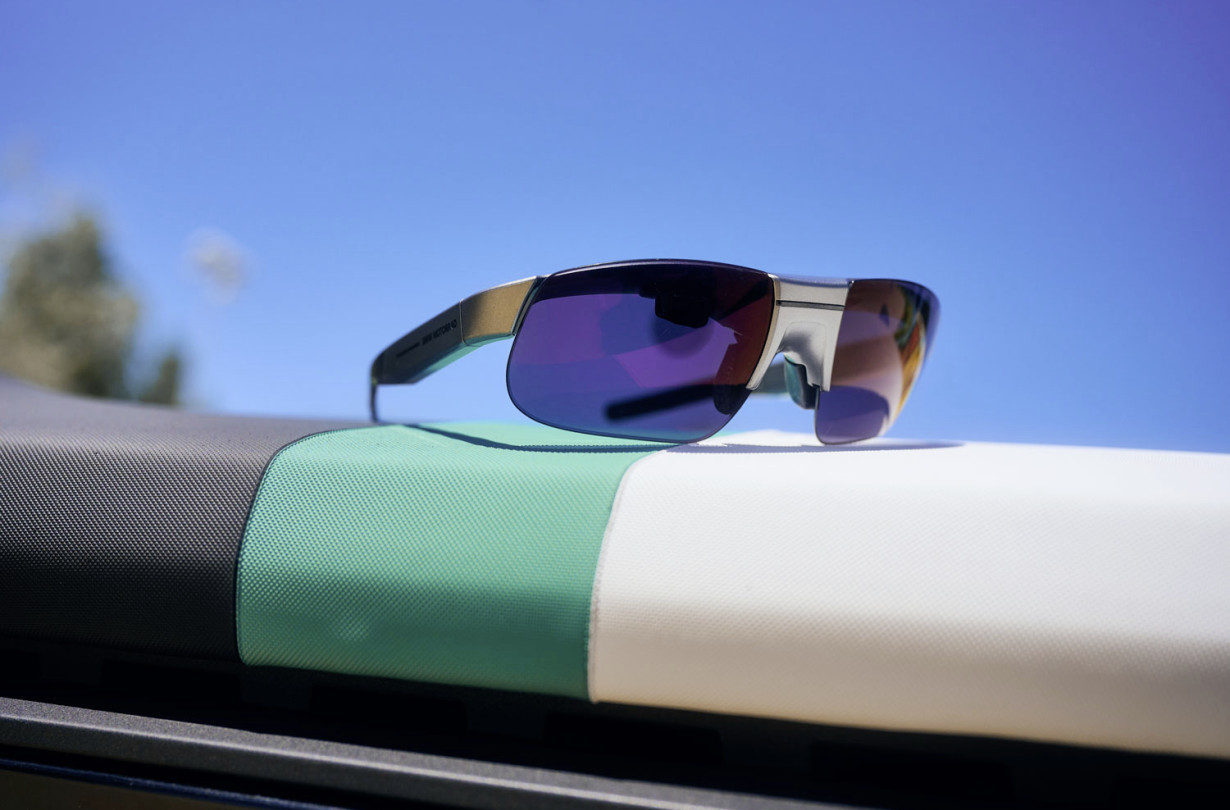 BMW ConnectedRide Smartglasses