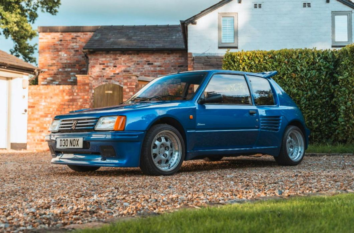 Το Peugeot 205 GTI Dimma αποδίδει 205 άλογα, πέντε παραπάνω από ένα Peugeot 205 T16. Peugeot 205 GTI Dimma