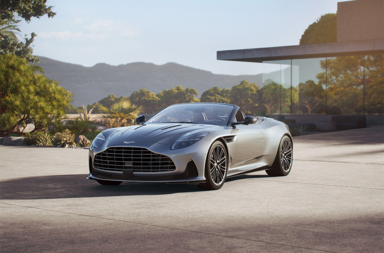 Aston Martin DB12 Volante