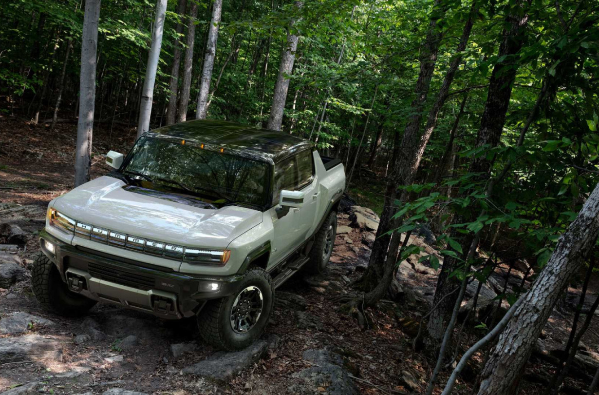 Από 39,5 kWh/100 km μέχρι 46,5 kWh/100 km η κατά EPA τυποποιημένη κατανάλωση του Hummer EV Hummer EV