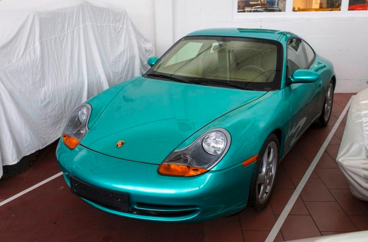 Η θωρακισμένη Porsche 911 παρέμεινε ένα πρωτότυπο που φυλάσσεται στο μουσείο της φίρμας στη Στουτγάρδη. Porsche 911 Carrera Typ 996