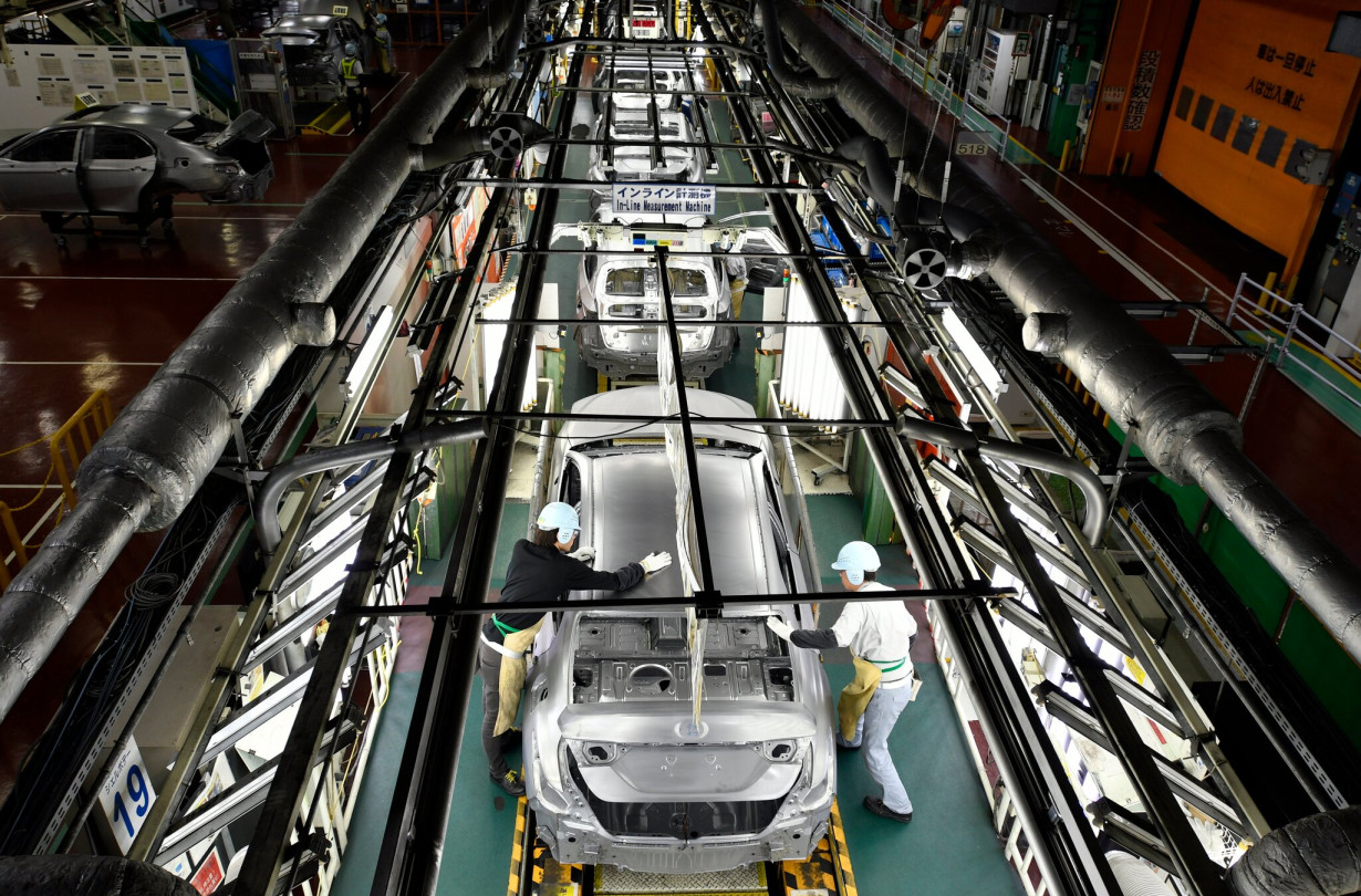 toyota stops production