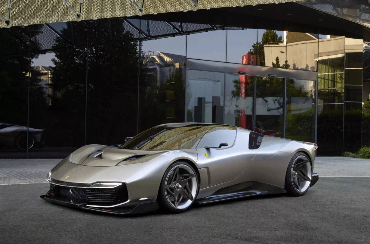 H Ferrari KC23 δεν είναι ένα μοντέλο παραγωγής, αλλά μια δημιουργία ειδικά διαμορφωμένη για έναν και μόνο πελάτη του Maranello Ferrari KC23