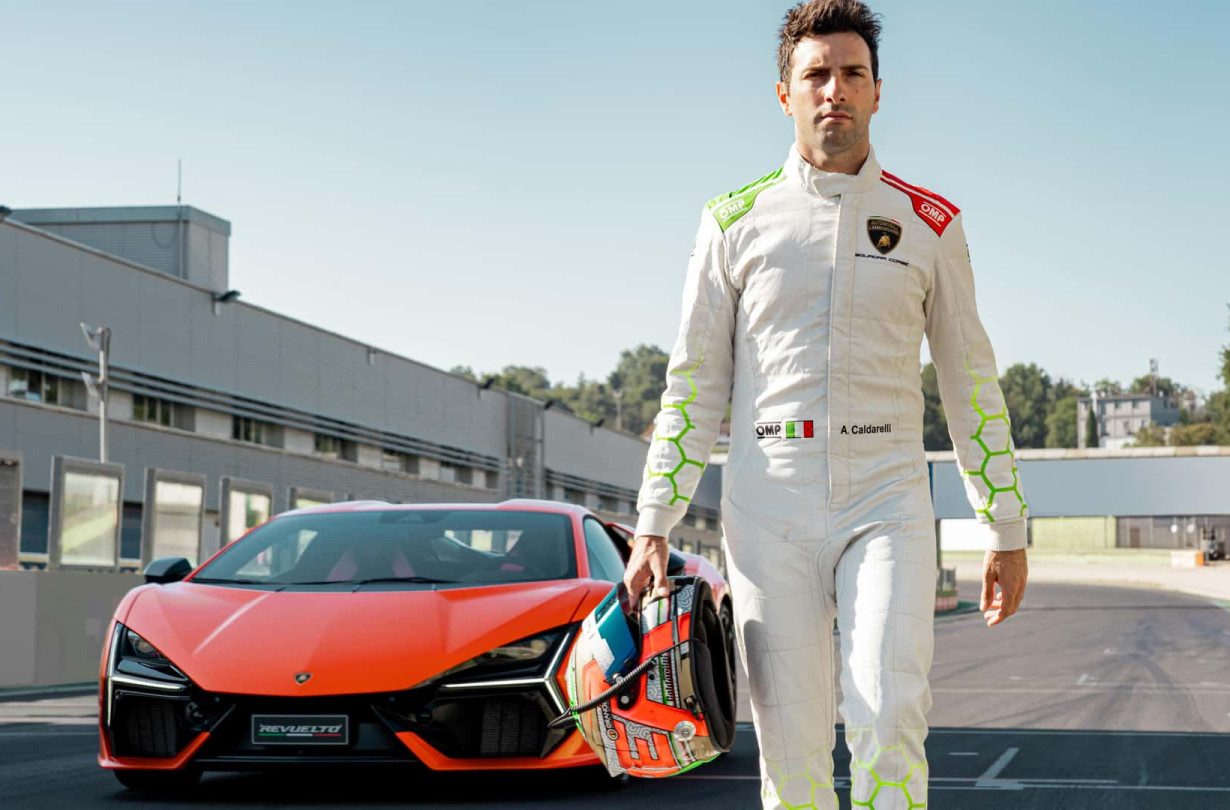 Η πρώτη υβριδική Lambo δεν έχει ξεχάσει τα μαθήματα σολφέζ και ξεσηκώνει με τον ήχο της Lamborghini Revuelto