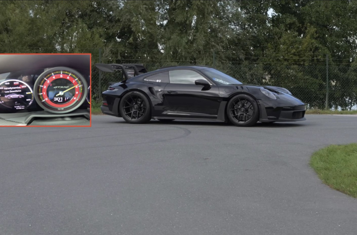 Porsche 911 GT3 RS σκαρφαλώνει στα 300+ km/h και στις 9.000 rpm στη γερμανική Autobahn. Porsche 911 GT3 RS