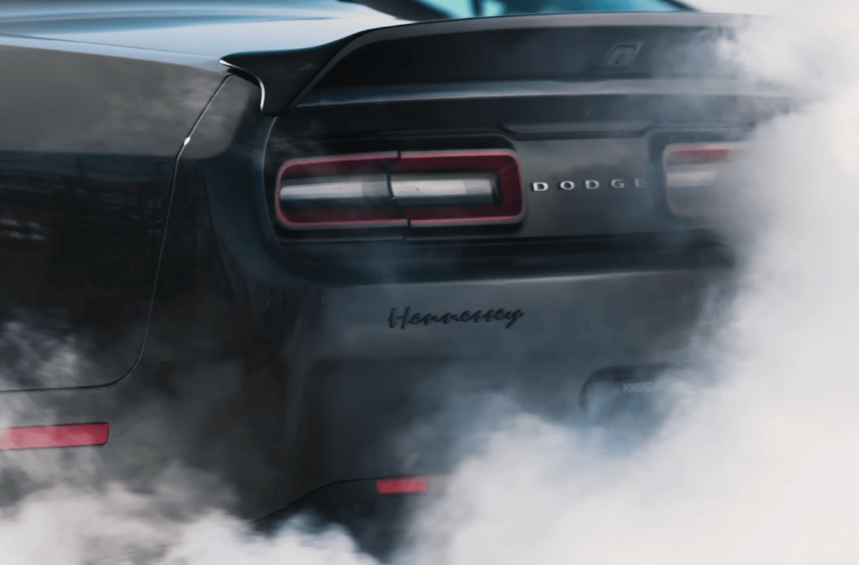 Η Hennessey αναβαθμίζει τα Dodge Challenger και Charger με κιτ που ανεβάζει την ισχύ σε τετραψήφιο νούμερο. Hennessey Dodge Challenger Charger Hennessey HPE-1000