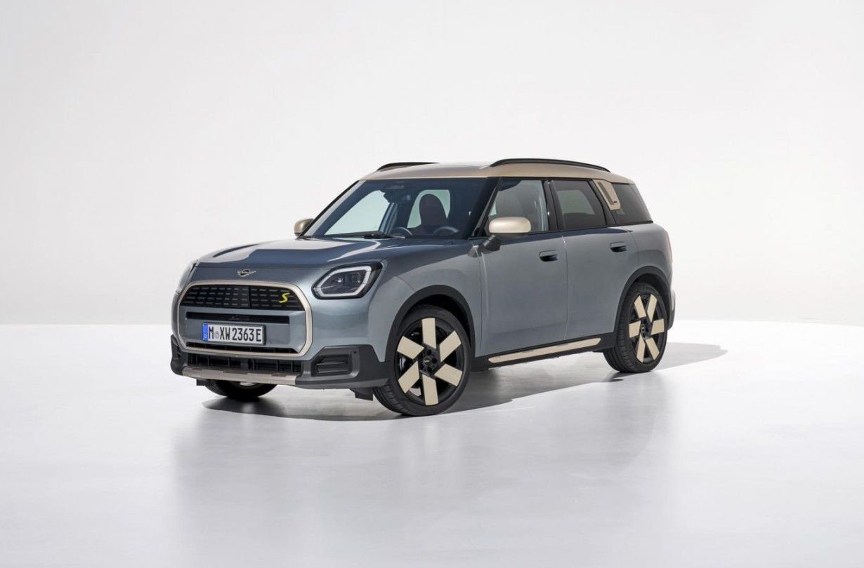 Το νέο MINI Countryman ξεκινά από τις €34.500, στην έκδοση με τον 1,5 lt κινητήρα βενζίνης MINI Countryman