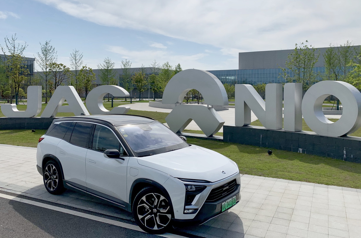 H Nio απελευθερώνεται για να αγοράσει ξανά τα εργοστάσιά της και να συνεχίσει τη δική της παραγωγή Nio