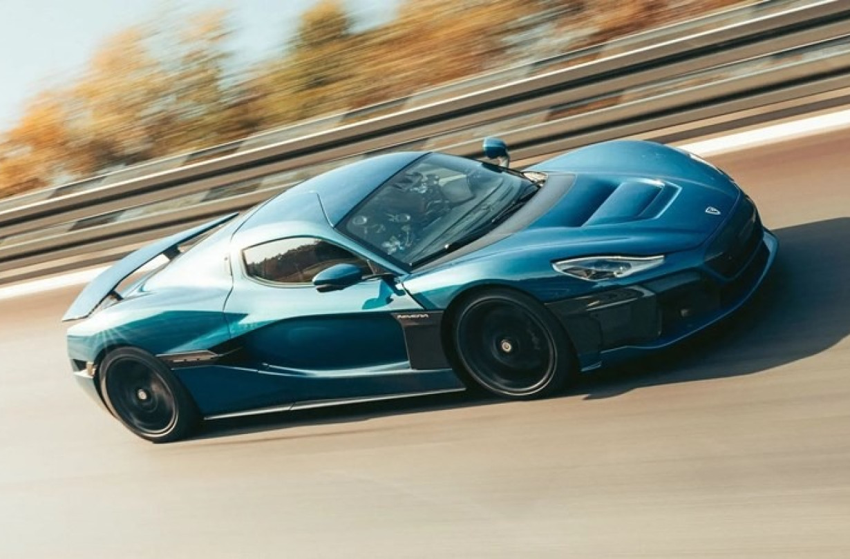 Αγοράζεις Rimac Nevera (έναντι δύο εκατομμυρίων δολαρίων); Παίρνεις δώρο φόρτιση για οχτώ χρόνια Rimac Nevera