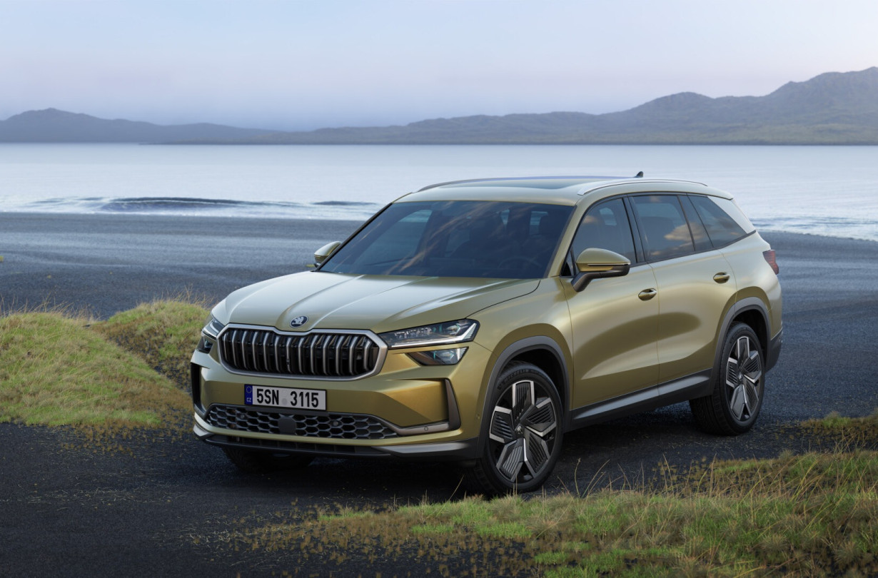 Με σύμμαχό τους μεγάλους χώρους, την εργονομία και την μεγάλη γκάμα κινητήριων συνόλων, η δεύτερη γενιά του Škoda Kodiaq έρχεται για να συνεχίσει από εκεί που το άφησε η πρώτη Skoda Kodiaq