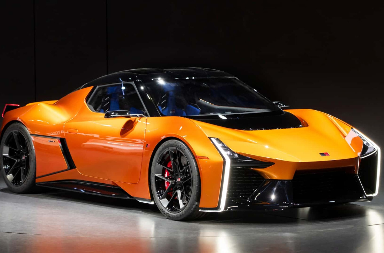 Το Toyota FT-Se, έχοντας περάσει από τα χέρια της Gazoo Racing, εκτός από το δρόμο, νιώθει σαν στο σπίτι του και στην πίστα Toyota FT-Se