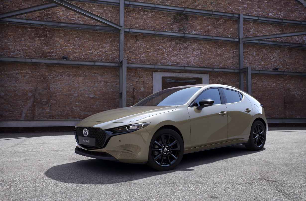 Η τιμή της έκδοσης Nagisa για το Mazda3 διαμορφώνεται στις €30.647 και στις €33.378 για το Mazda CX-30 Mazda3 Nagisa