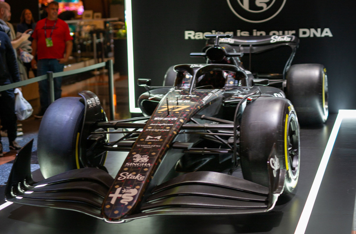Alfa Romeo F1 Team Stake