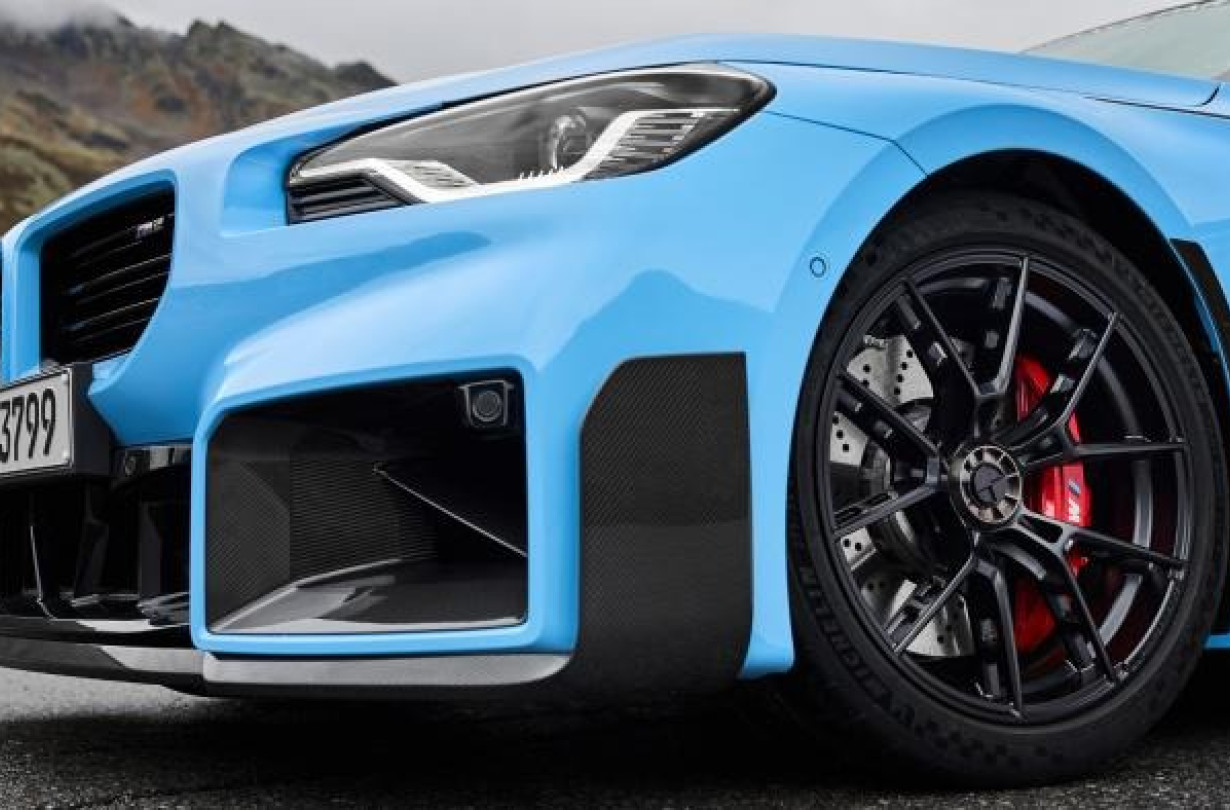 Η BMW μεταφέρει την τεχνογνωσία της από τον μηχανοκίνητο αθλητισμό στους τροχούς των M2, M3 και M4 BMW M2 BMW M2