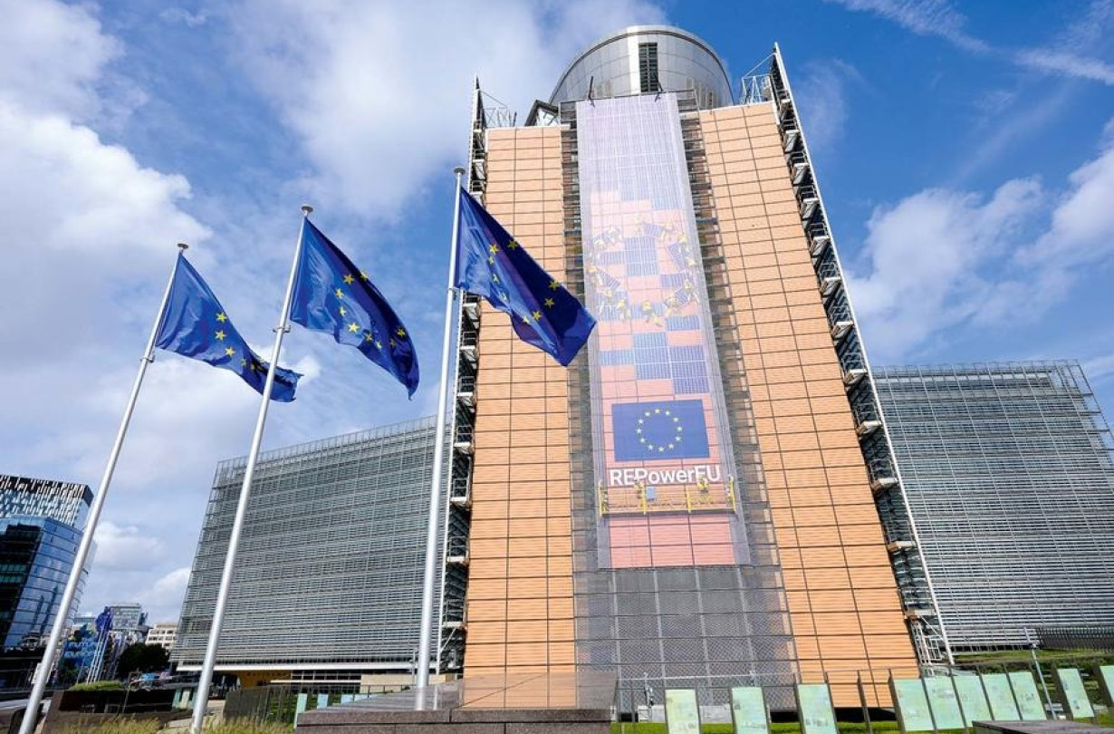 Μετά από πολλές συζητήσεις και διαβουλέυσεις, το Ευρωκοινοβούλιο αποφάσισε να μην υιοθετήσει καθολικά τα αυστηρά πρωτόκολλα ρύπων Euro 7 European Parliament