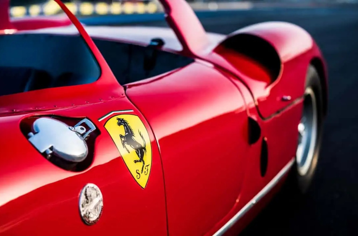 Μέχρι το 2030, η Ferrari θεωρεί πως θα πουλάει 40% υβριδικά, 40% ηλεκτρικά και 20% θερμικά αυτοκίνητα Ferrari 275