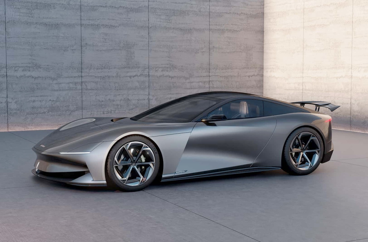 Η μπαταρία του Karma Kaveya έχει χωρητικότητα 120 kWh και στη θεωρία του επιτρέπει αυτονομία 400 km. Karma Kaveya