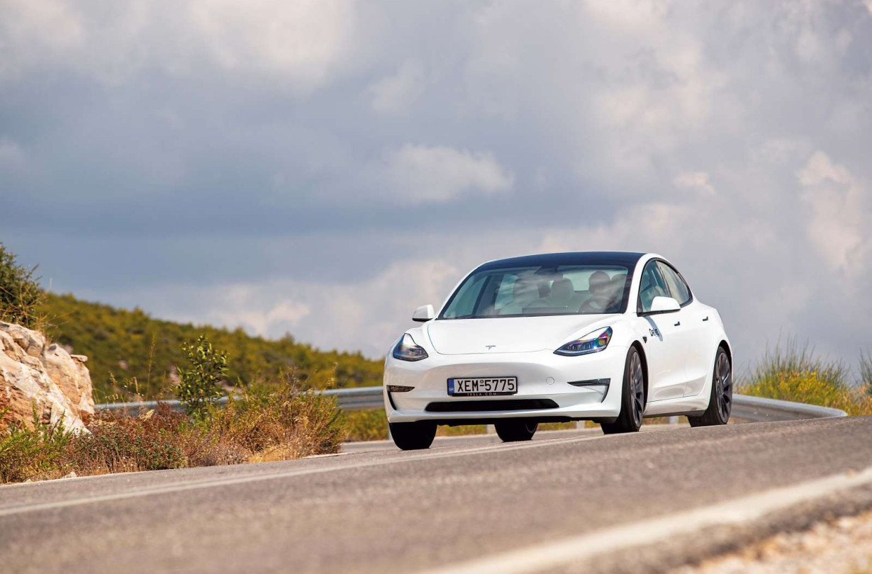 H ανανεωμένη έκδοση του Tesla Model 3 Performance θα κάνει κάνει πρεμιέρα στα μέσα του 2023 Tesla Model 3 Performance