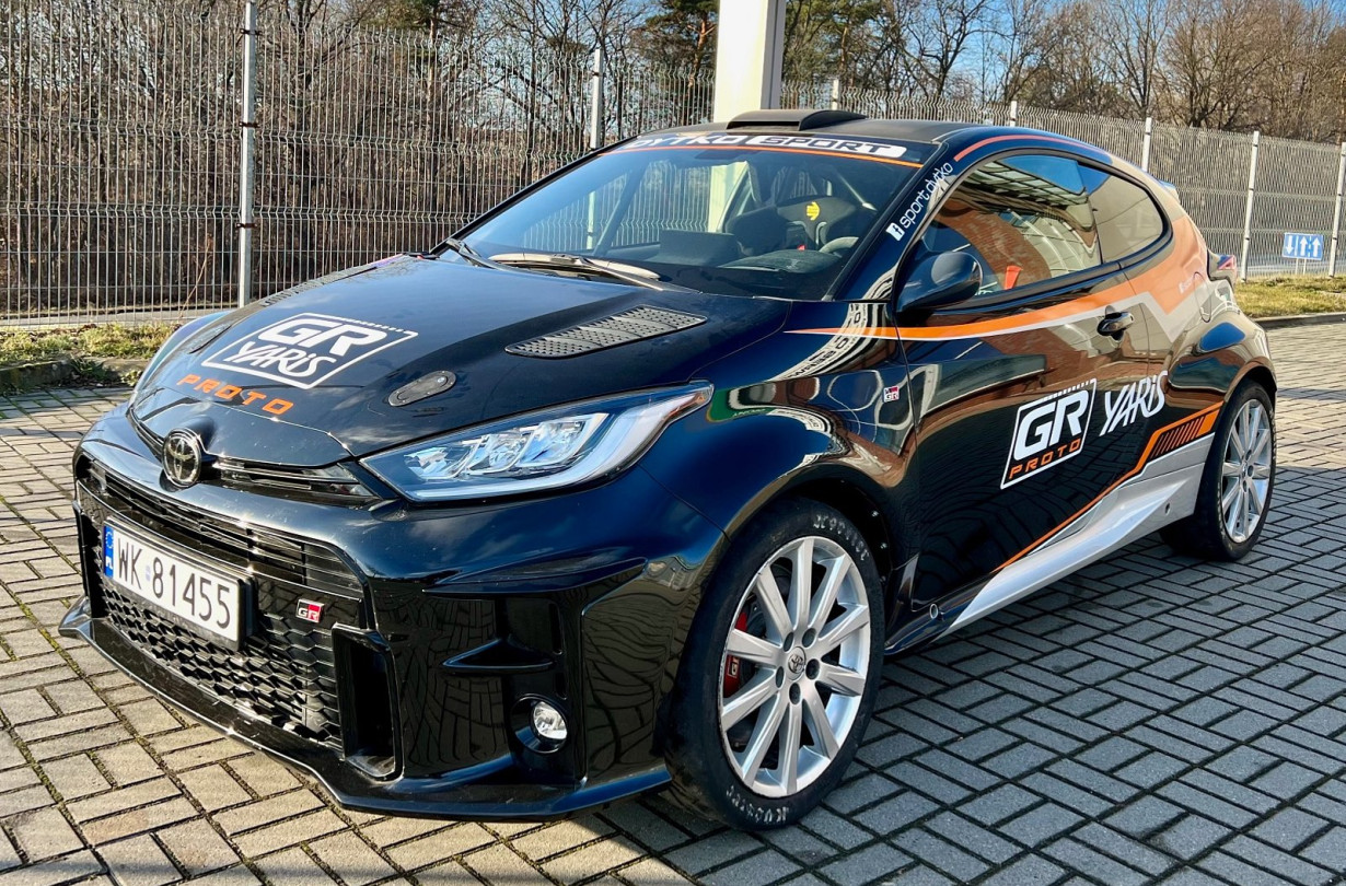 GR Yaris με βελτιωμένο κινητήρα από Mitsubishi EVO, δύο θρύλοι συναντιούνται. Toyota GR Yaris