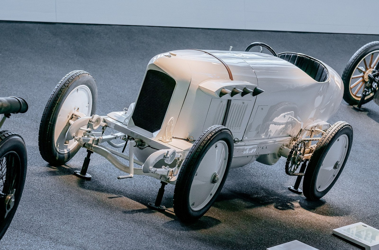 Mercedes Blitzen-Benz