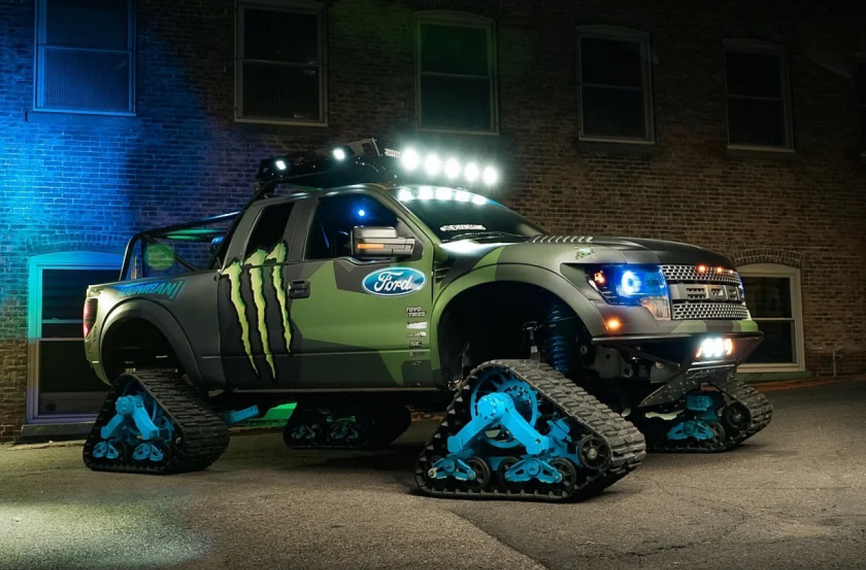 Προς πώληση το κομπρεσοράτο Ford F-150 RaptorTRAX του Ken Block αλλά δεν είναι φθηνό. Ken Block