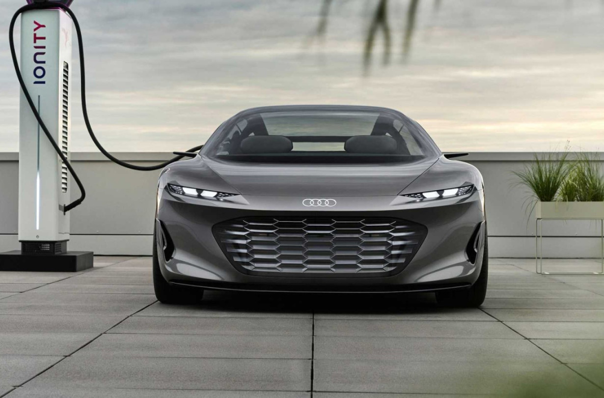 To σαγηνευρικό Audi grandsphere, θα βρίσκεται στο Golden Hall από τις 16 Δεκεμβρίου έως τις 8 Ιανουαρίου για ένα ταξίδι στο μέλλον της αυτοκίνησης Audi grandsphere