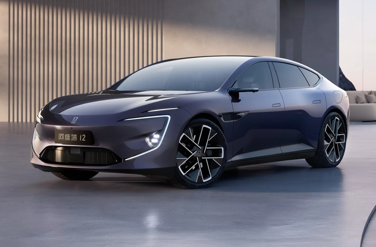 Μέχρι στιγμής, οι Mercedes-Benz, Audi και Huawei ούτε έχουν επιβεβαιώσει αλλά ούτε έχουν διαψεύσει τις επαφές τους Avatr 12