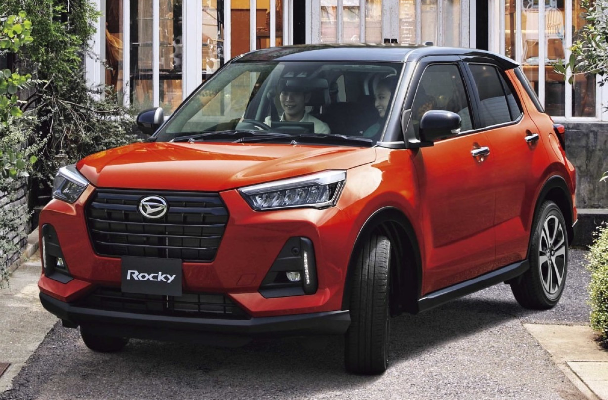Η Toyota ανακοίνωσε ότι αναστέλλει όλες τις εξαγωγές οχημάτων της Daihatsu καθώς η έρευνα αποκαλύπτει παρατυπίες ασφάλειας που χρονολογούνται από τη δεκαετία του '80. Daihatsu Rocky