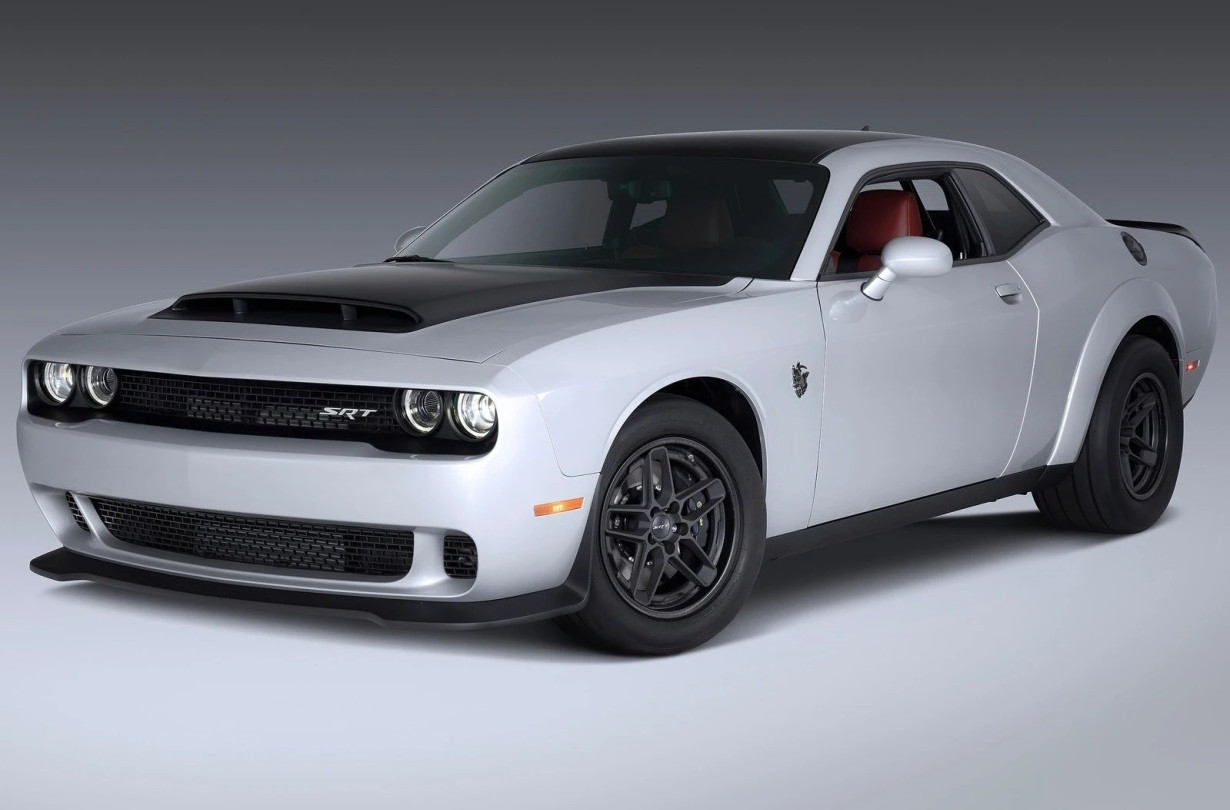 To Dodge Challenger μέτρησε σε μόλις τέσσερις μήνες 35.350 ταξινομήσεις, οι οποίες το έφεραν στην πρώτη θέση, μπροστά ακόμα και από την Ford Mustang Dodge Challenger SRT Demon 170