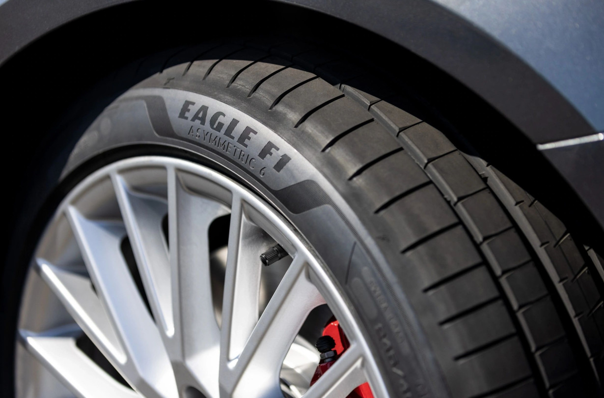 Goodyear Eagle F1 Asymmetric 6