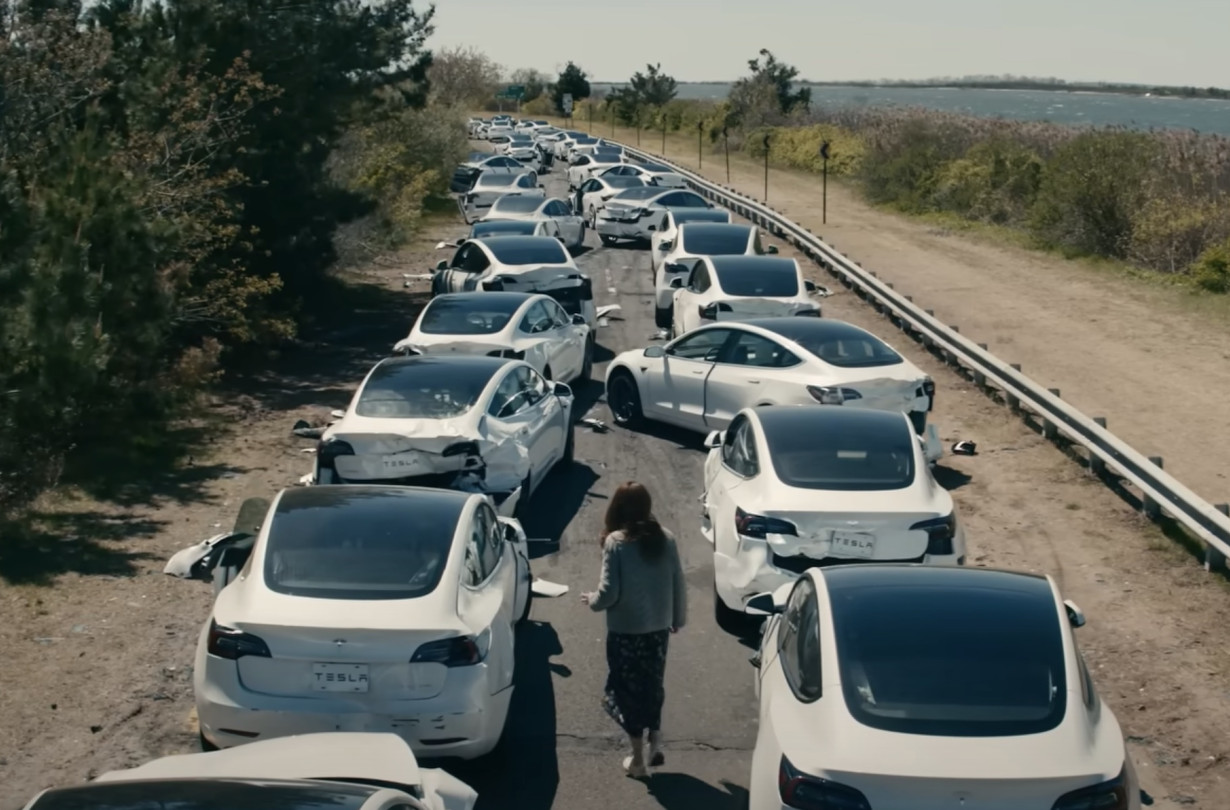 Κυβερνοεπίθεση χρησιμοποιεί μοντέλα της Tesla για να επιτεθεί στην Julia Roberts και τον Ethan Hawke. Tesla