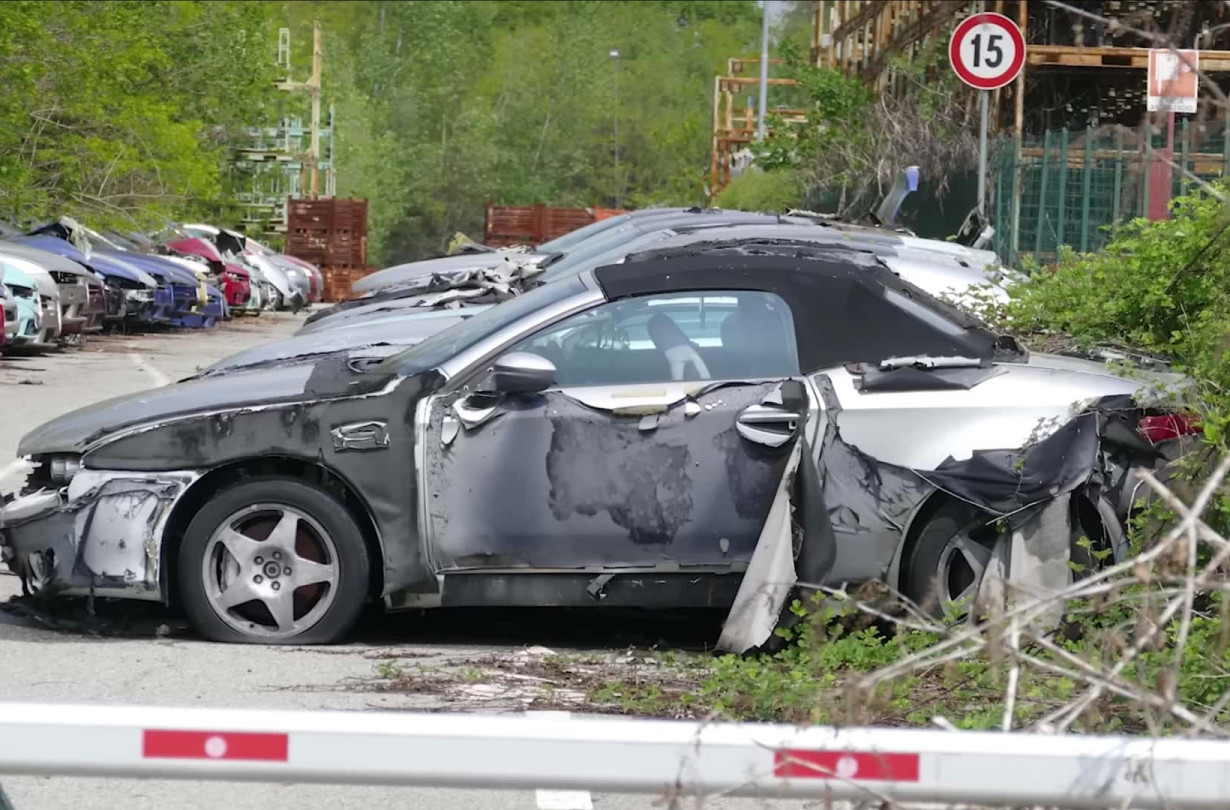 Το εργοστάσιο του Pininfarina στο San Giorgio Canavese εγκαινιάστηκε με την Cadillac Allanté Pininfarina, San Giorgio Canavese