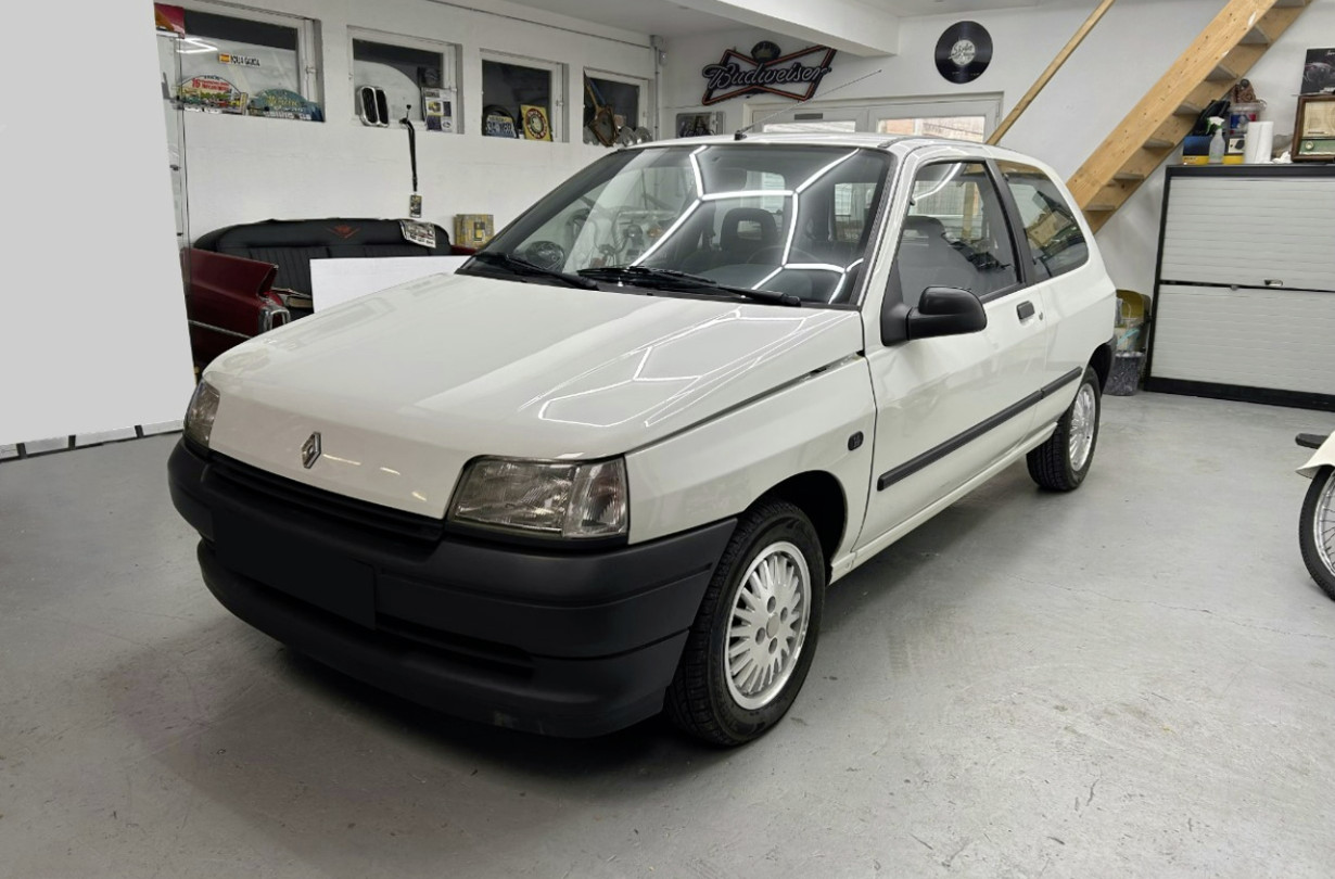 Δεν αποκλείεται ο νέος ιδιοκτήτης του Renault Clio I να χρειαστεί να πληρώσει αρκετές χιλιάδες ευρώ για να το αποκτήσει. Renault Clio I 1991