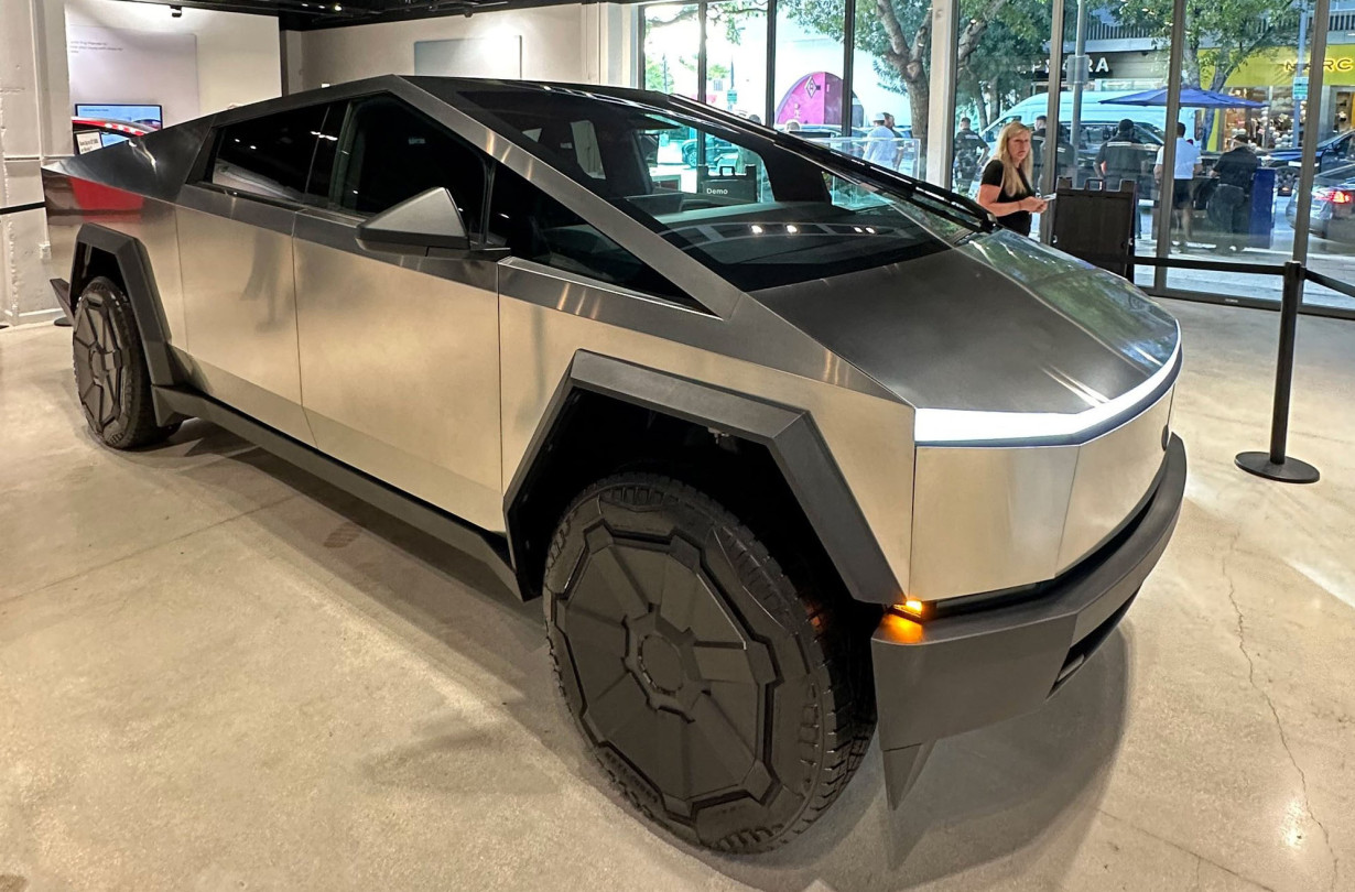 Tesla Cybertruck