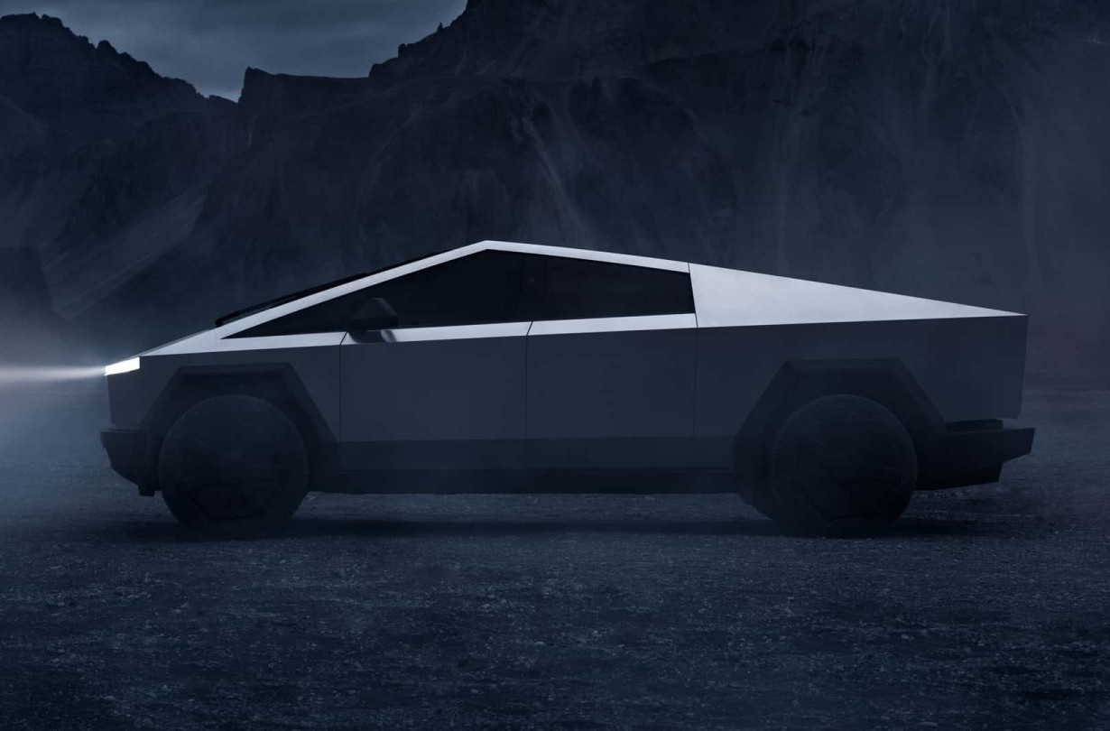 H ισχυρότερη έκδοση του Tesla Cybertuck, έρχεται με τρία ηλεκτρομοτέρ, συνπλικής απόδοσης 845 PS Tesla Cybertruck