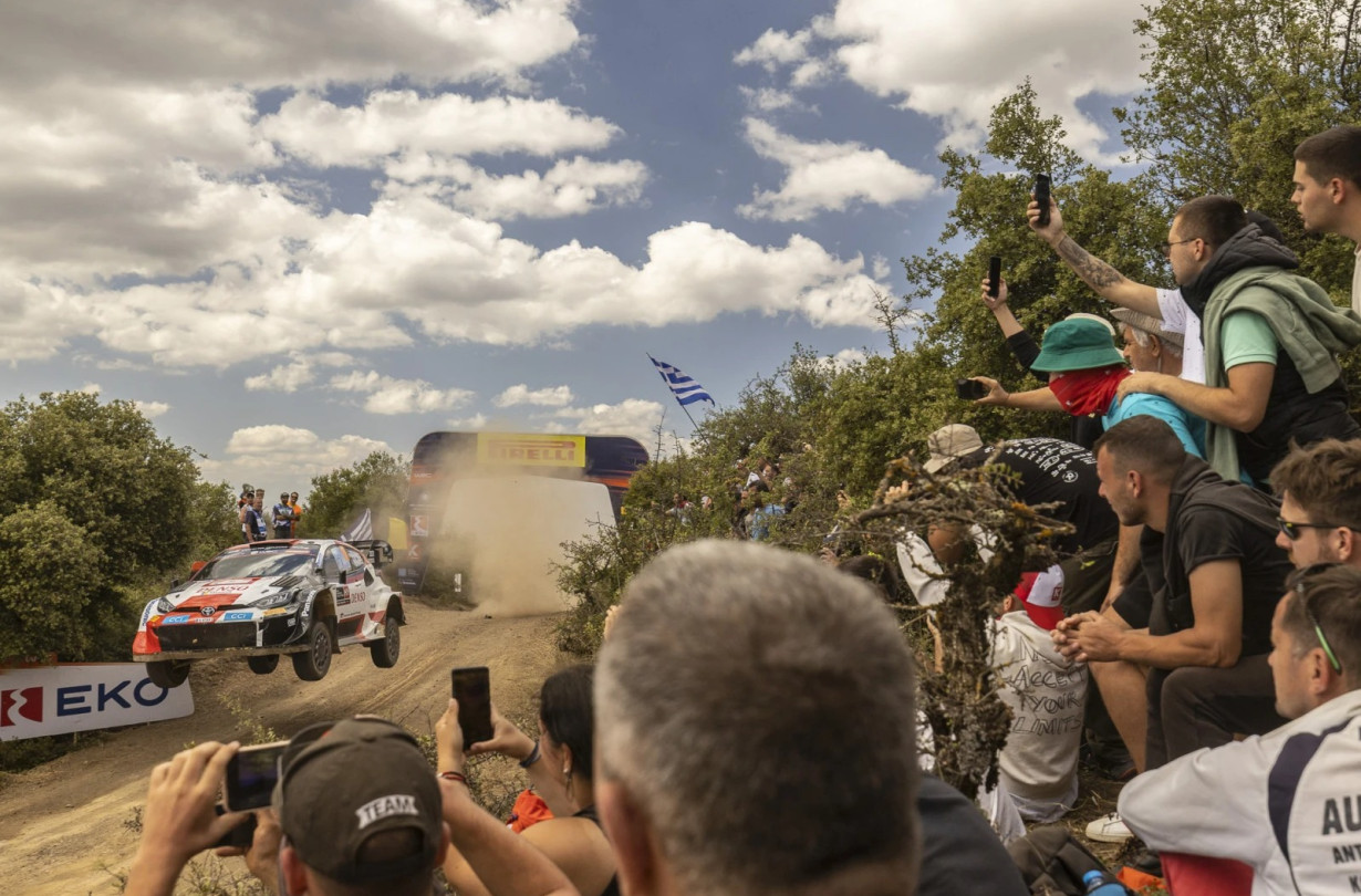 O επίσημος λογαριασμός του WRC συγκέντρωσε και δημοσίευσε στον επίσημο λογαριασμό του στο Χ τα πιο εντυπωσιακά άλματα της σεζόν WRC Rally Acropolis