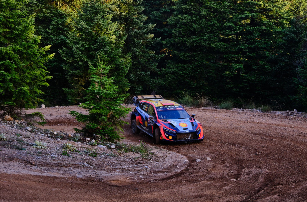 Παράλληλα με την ανακοίνωση της αλλαγής στην βαθμολογική κλίμακα του WRC, η FIA γνωστοποίησε ότι αποδέχθηκε την υποψηφιότητα της Hankook, για να διαδεχθεί την Pirelli από το 2025 WRC WRC