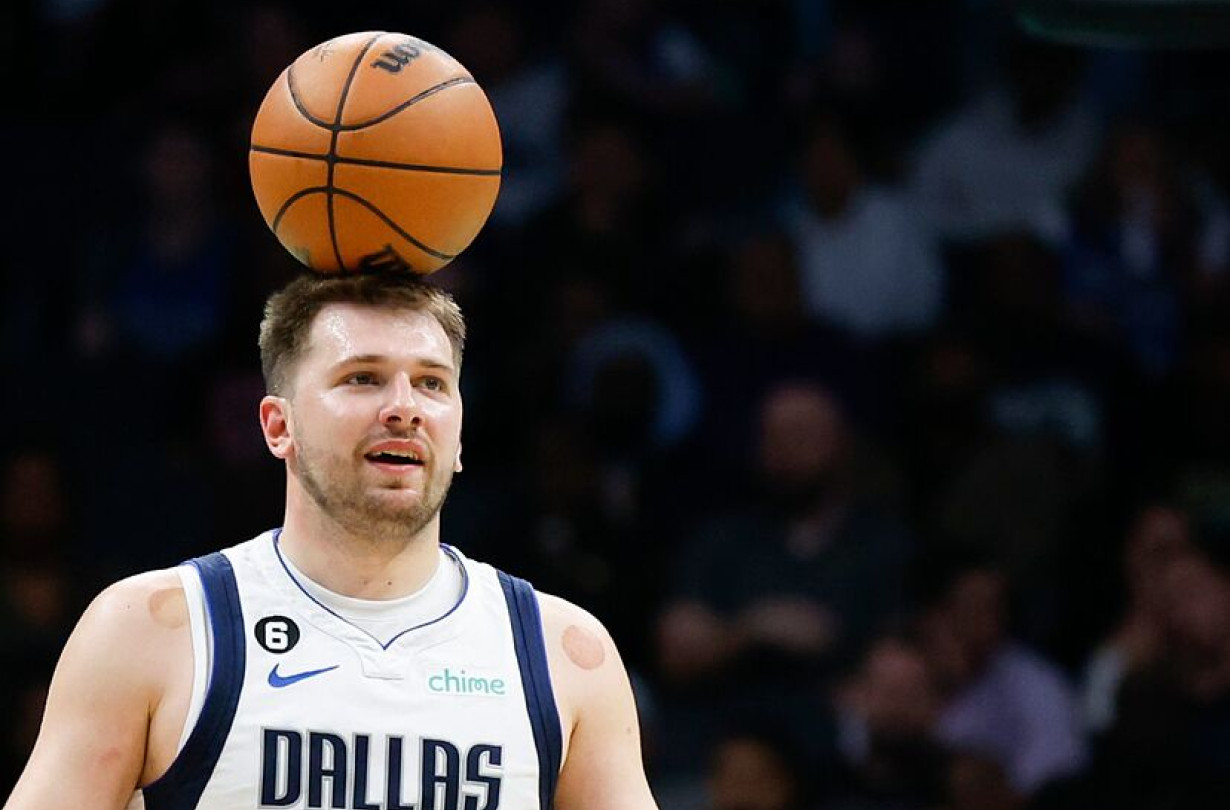Ο Luka Dončić δωρίζει ηλεκτρικά ποδήλατα σε όλη την ομάδα των Dallas Mavericks. Luka Dončić